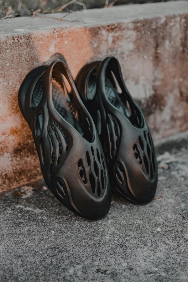 Slides/Slippers